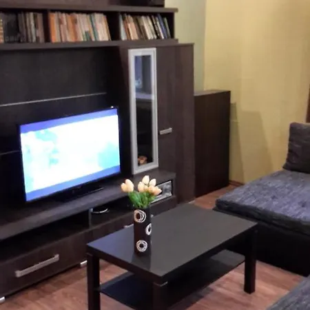 Gabor Apartman * Komló